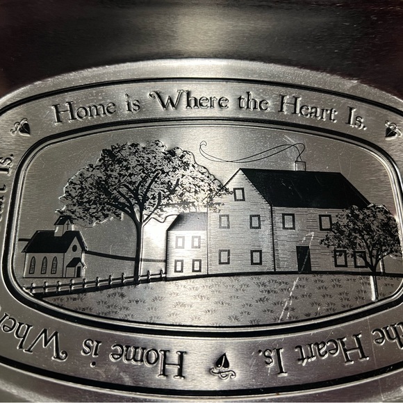 ONE PRE-OWNED DAT”L DO IT METAL TRAY HOME IS WHERE THE HEART IS 10”X6” CTM2 - Picture 2 of 4